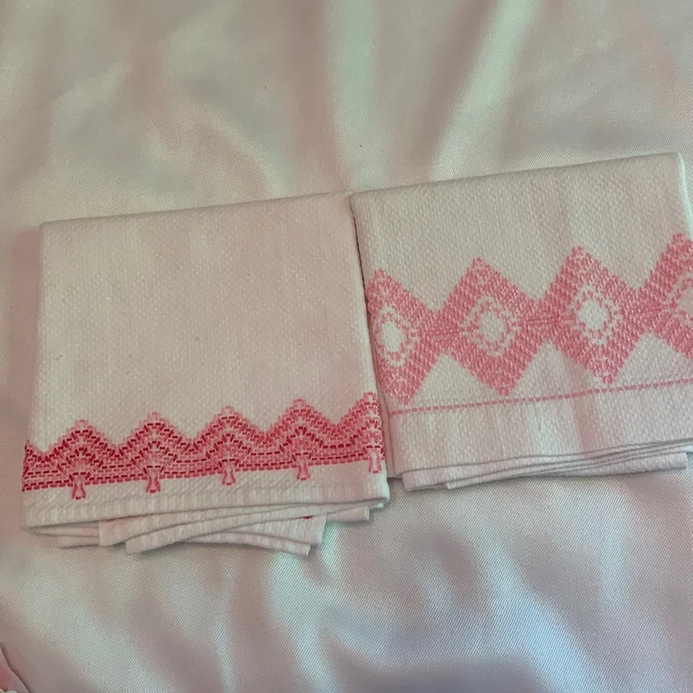 Set of 2 NEW Embroidered Tea Towels, Pink and White